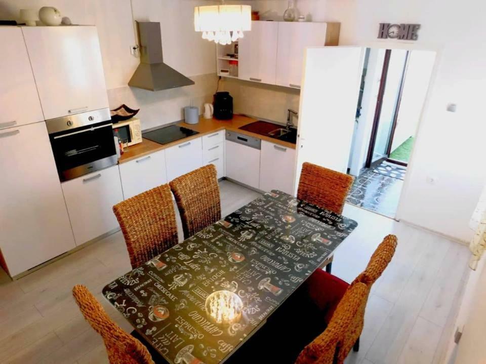 Littlevenice Appartme 50M From Sea Trogir Exterior foto